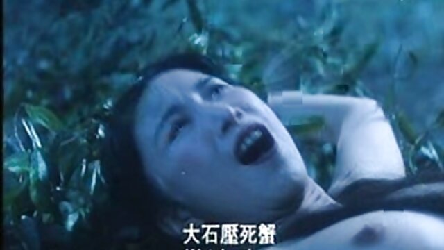 یانگ بنگ با ویدیو کس کردن آنجلینا شیرین سکسی از مش پف کرده